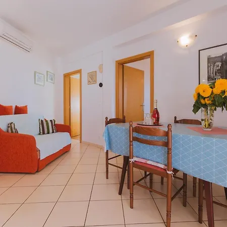 By The Sea Nemira, - 13055 Apartman *