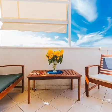 Apartamento By The Sea Nemira, - 13055